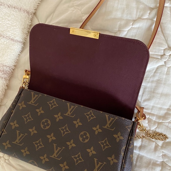 Louis Vuitton Favorite MM - Picture 5 of 10